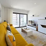 Rocha Honey Glow Lägenhet *