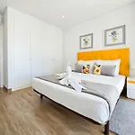 Rocha Honey Glow Апартаменти *