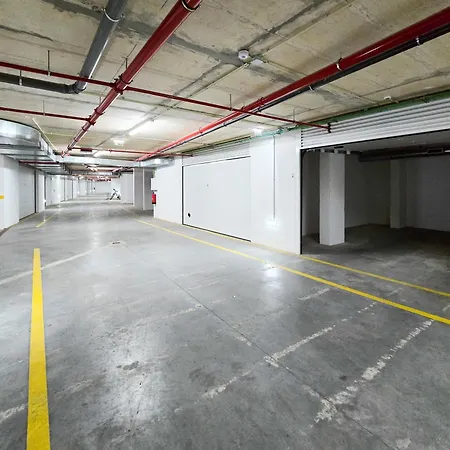 Rocha Honey Glow アパート *