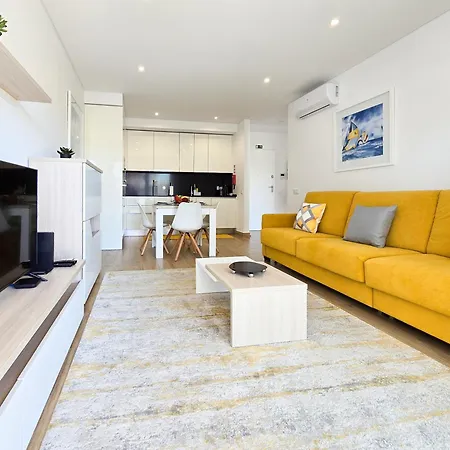 Rocha Honey Glow Апартаменти